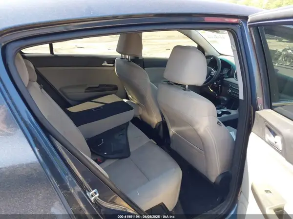 KNDPM3AC1N7995044 2022 KIA SPORTAGE - Image 8