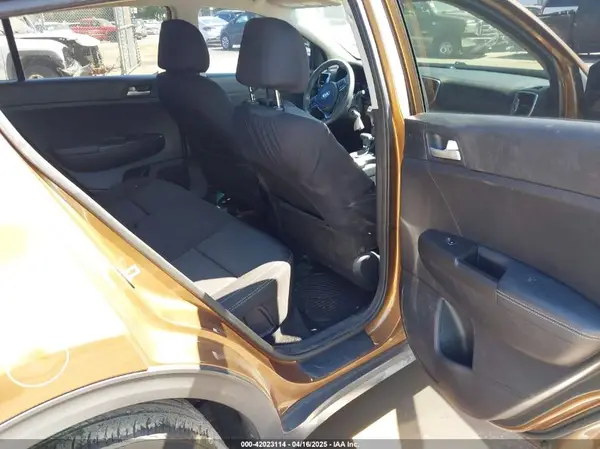 KNDPM3AC2H7033839 2017 KIA SPORTAGE - Image 8