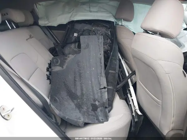KNDPM3AC2H7050012 2017 KIA SPORTAGE - Image 8