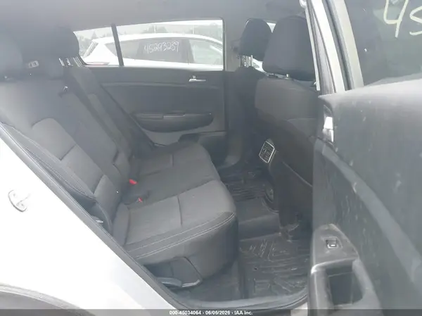 KNDPM3AC2H7108183 2017 KIA SPORTAGE - Image 8