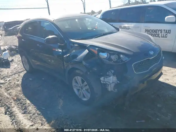 KNDPM3AC2J7303495 2018 KIA SPORTAGE - Image 1