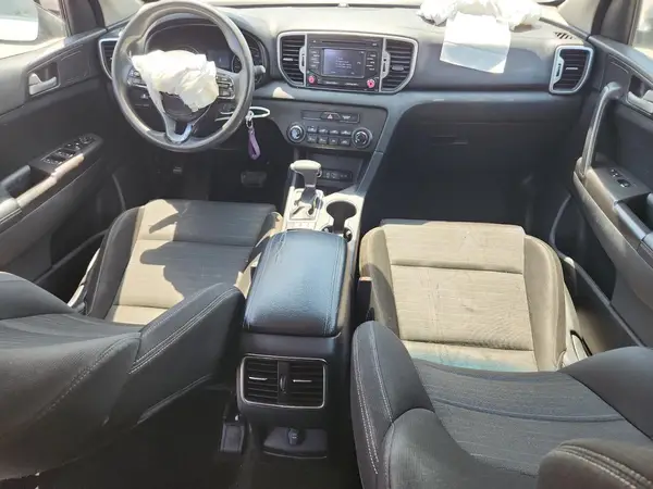 KNDPM3AC2J7305022 2018 KIA SPORTAGE - Image 8