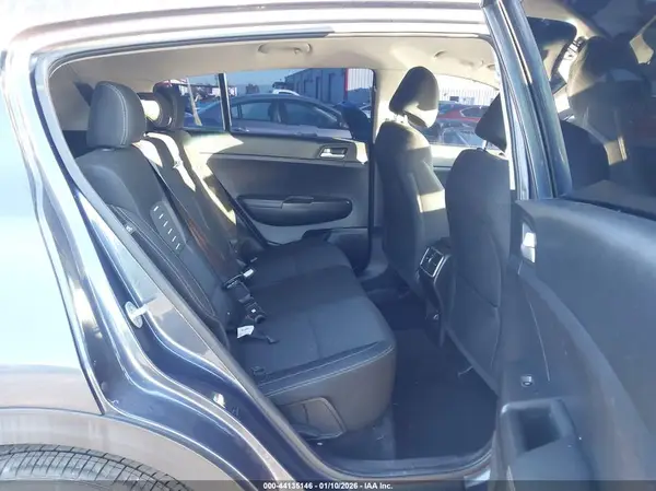 KNDPM3AC2J7312598 2018 KIA SPORTAGE - Image 8