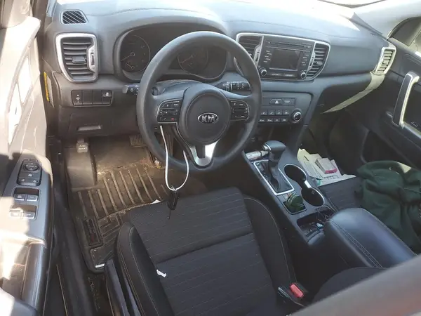KNDPM3AC2J7320085 2018 KIA SPORTAGE - Image 8