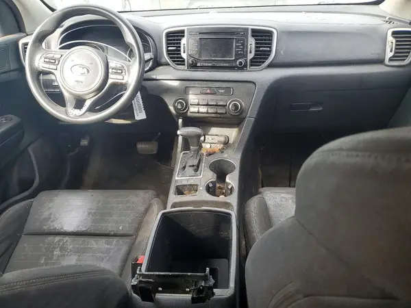 KNDPM3AC2J7331426 2018 KIA SPORTAGE - Image 8