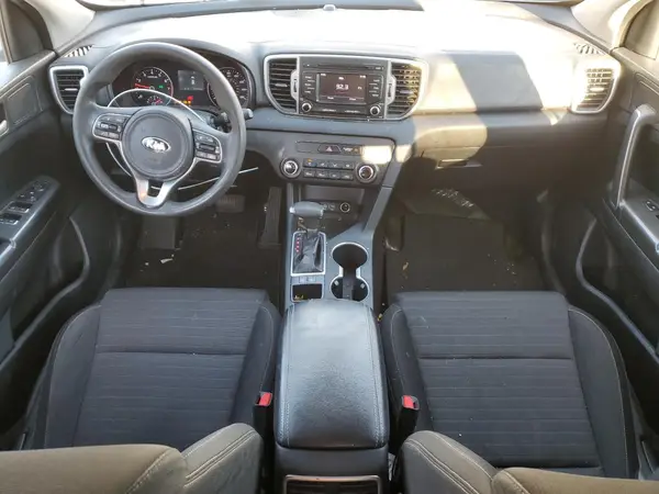 KNDPM3AC2J7335976 2018 KIA SPORTAGE - Image 8
