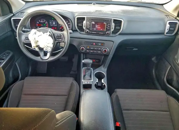 KNDPM3AC2J7341079 2018 KIA SPORTAGE - Image 8
