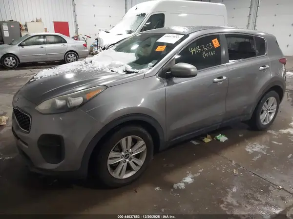 KNDPM3AC2J7343494 2018 KIA SPORTAGE - Image 2
