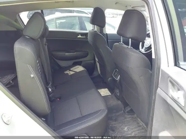 KNDPM3AC2J7344614 2018 KIA SPORTAGE - Image 8