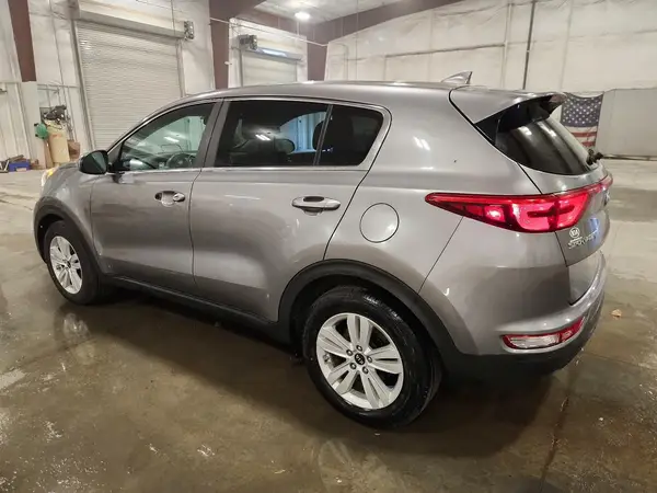 KNDPM3AC2J7345584 2018 KIA SPORTAGE - Image 2