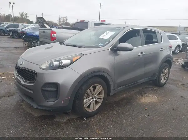 KNDPM3AC2J7346525 2018 KIA SPORTAGE - Image 2