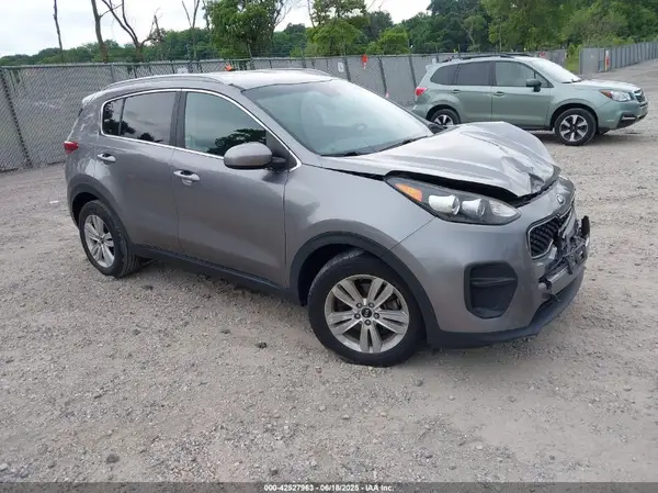 KNDPM3AC2J7373899 2018 KIA SPORTAGE - Image 1