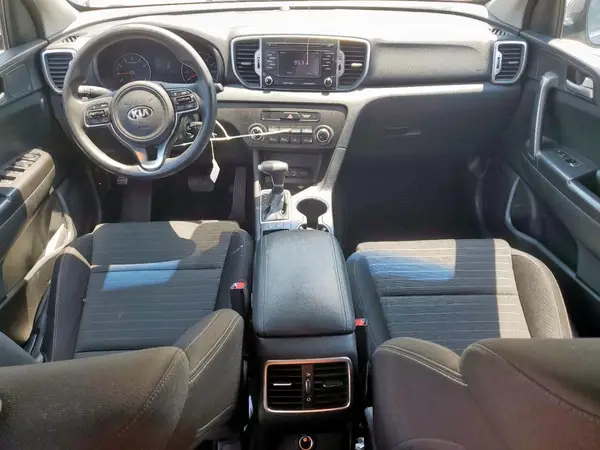 KNDPM3AC2J7378875 2018 KIA SPORTAGE - Image 8