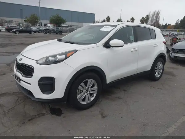 KNDPM3AC2J7382019 2018 KIA SPORTAGE - Image 2