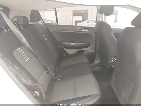 KNDPM3AC2J7382019 2018 KIA SPORTAGE - Image 8