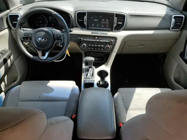KNDPM3AC2J7383011 2018 KIA SPORTAGE - Image 8