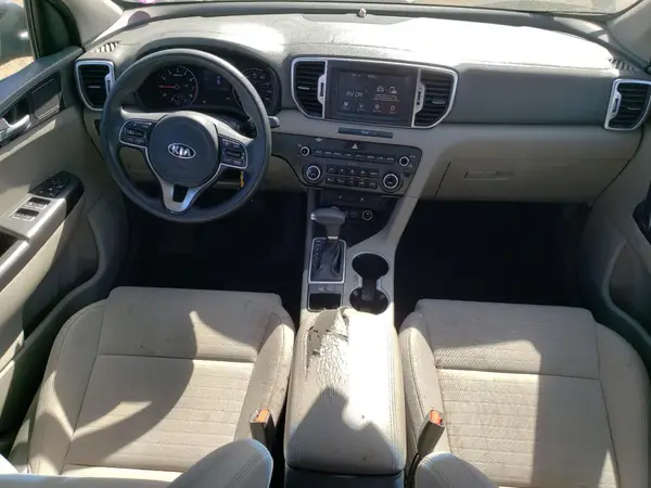 KNDPM3AC2J7383283 2018 KIA SPORTAGE - Image 8