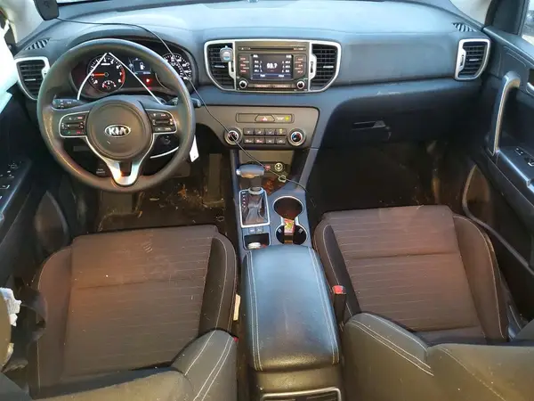 KNDPM3AC2J7394901 2018 KIA SPORTAGE - Image 8