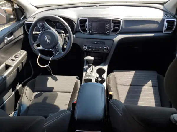 KNDPM3AC2J7422681 2018 KIA SPORTAGE - Image 8
