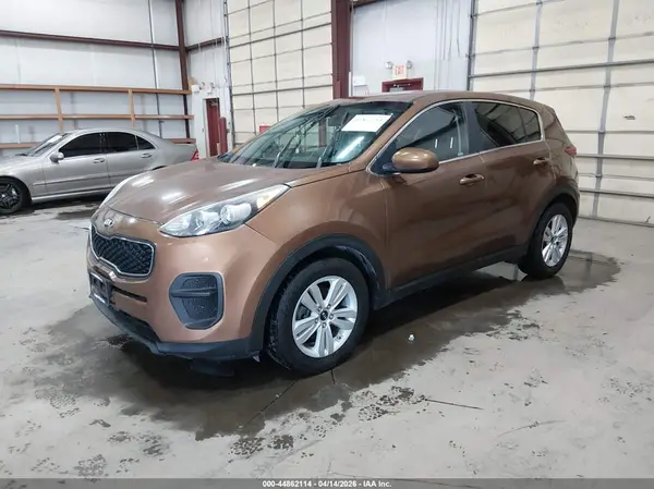 KNDPM3AC2J7445927 2018 KIA SPORTAGE - Image 2