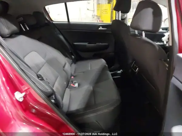 KNDPM3AC2J7456068 2018 KIA SPORTAGE - Image 8
