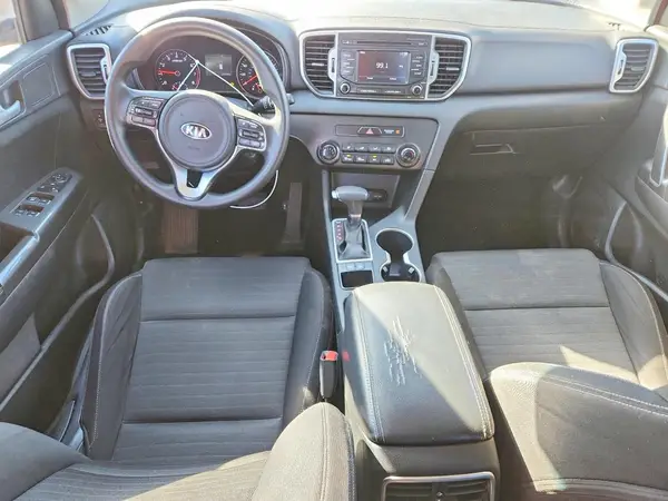 KNDPM3AC2J7459228 2018 KIA SPORTAGE - Image 8