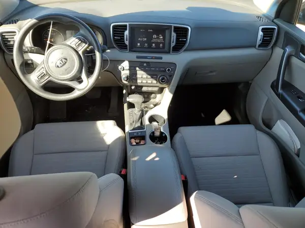 KNDPM3AC2J7462467 2018 KIA SPORTAGE - Image 8