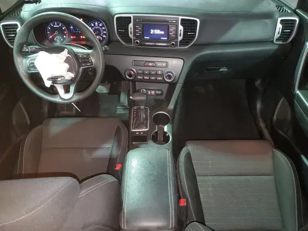 KNDPM3AC2J7468608 2018 KIA SPORTAGE - Image 8