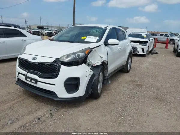 KNDPM3AC2J7490625 2018 KIA SPORTAGE - Image 2