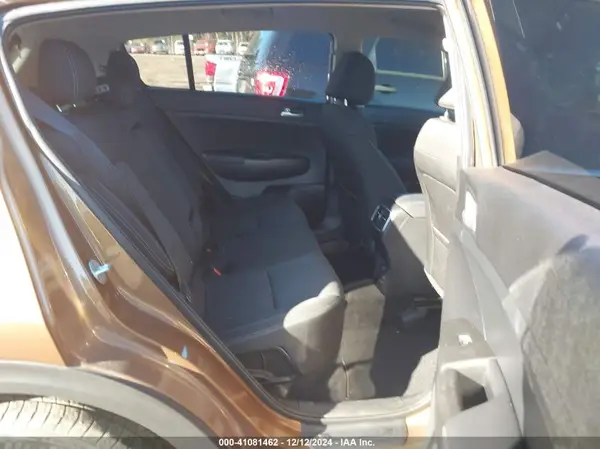KNDPM3AC2K7580035 2019 KIA SPORTAGE - Image 8