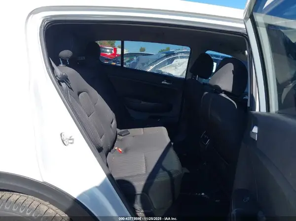 KNDPM3AC2K7591522 2019 KIA SPORTAGE - Image 8