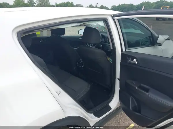 KNDPM3AC2K7616595 2019 KIA SPORTAGE - Image 8