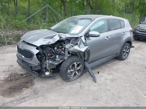 KNDPM3AC2M7887935 2021 KIA SPORTAGE - Image 2
