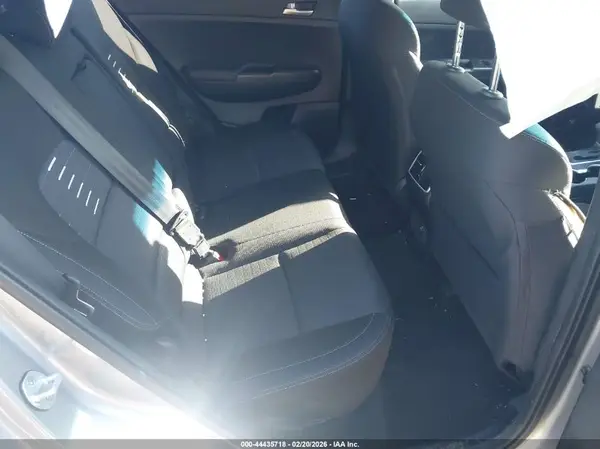 KNDPM3AC2M7889989 2021 KIA SPORTAGE - Image 8