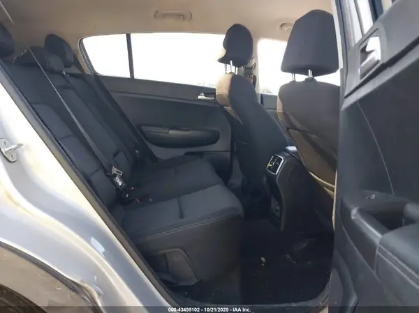 KNDPM3AC2M7892312 2021 KIA SPORTAGE - Image 8