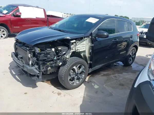 KNDPM3AC2M7944795 2021 KIA SPORTAGE - Image 2