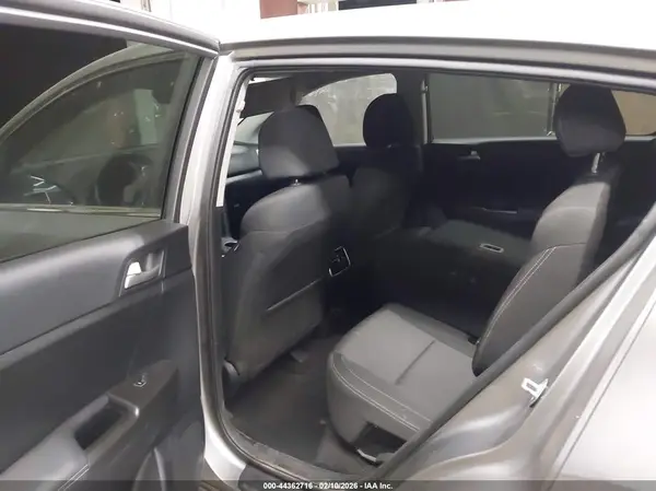 KNDPM3AC2N7005633 2022 KIA SPORTAGE - Image 8
