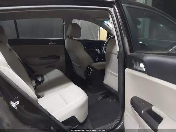 KNDPM3AC2N7978978 2022 KIA SPORTAGE - Image 8