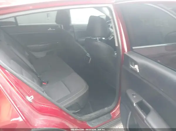 KNDPM3AC3H7070625 2017 KIA SPORTAGE - Image 8