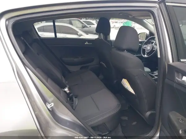 KNDPM3AC3H7103381 2017 KIA SPORTAGE - Image 8