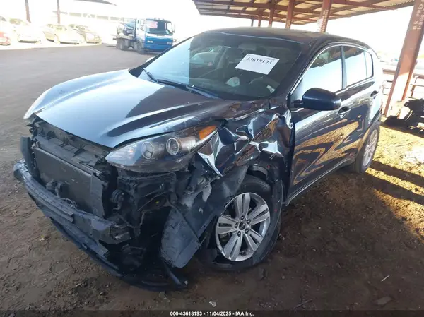 KNDPM3AC3H7105681 2017 KIA SPORTAGE - Image 2