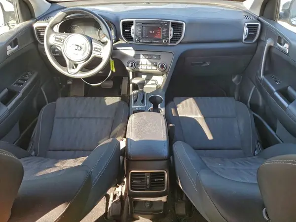 KNDPM3AC3H7107267 2017 KIA SPORTAGE - Image 8