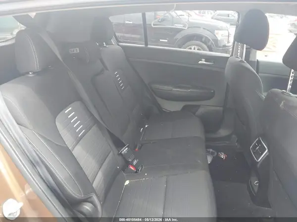 KNDPM3AC3H7109617 2017 KIA SPORTAGE - Image 8