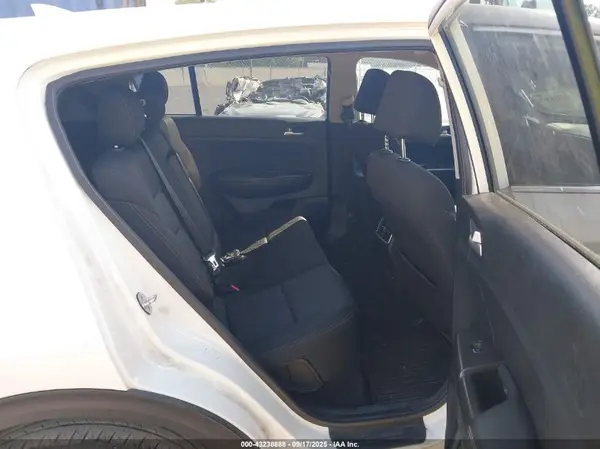 KNDPM3AC3H7125154 2017 KIA SPORTAGE - Image 8