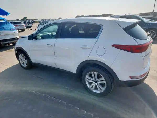 KNDPM3AC3H7134324 2017 KIA SPORTAGE - Image 2