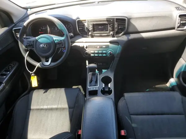 KNDPM3AC3H7135599 2017 KIA SPORTAGE - Image 8