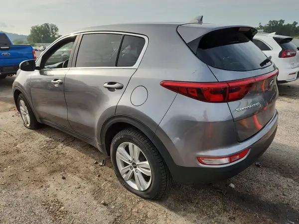 KNDPM3AC3H7136588 2017 KIA SPORTAGE - Image 2