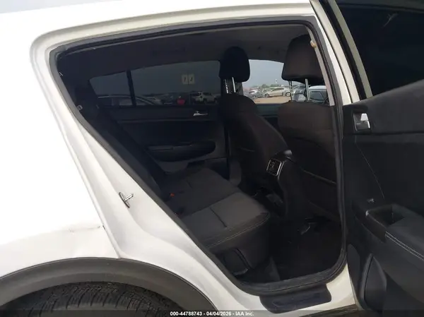 KNDPM3AC3H7145095 2017 KIA SPORTAGE - Image 8