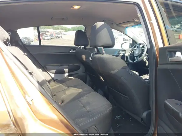 KNDPM3AC3H7211063 2017 KIA SPORTAGE - Image 8