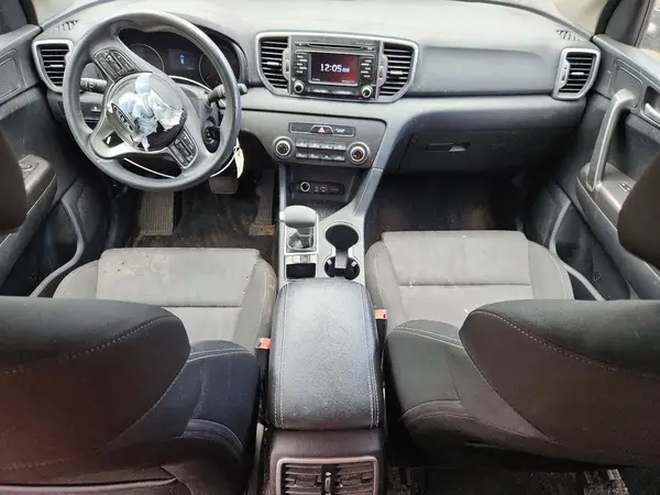 KNDPM3AC3H7213993 2017 KIA SPORTAGE - Image 8
